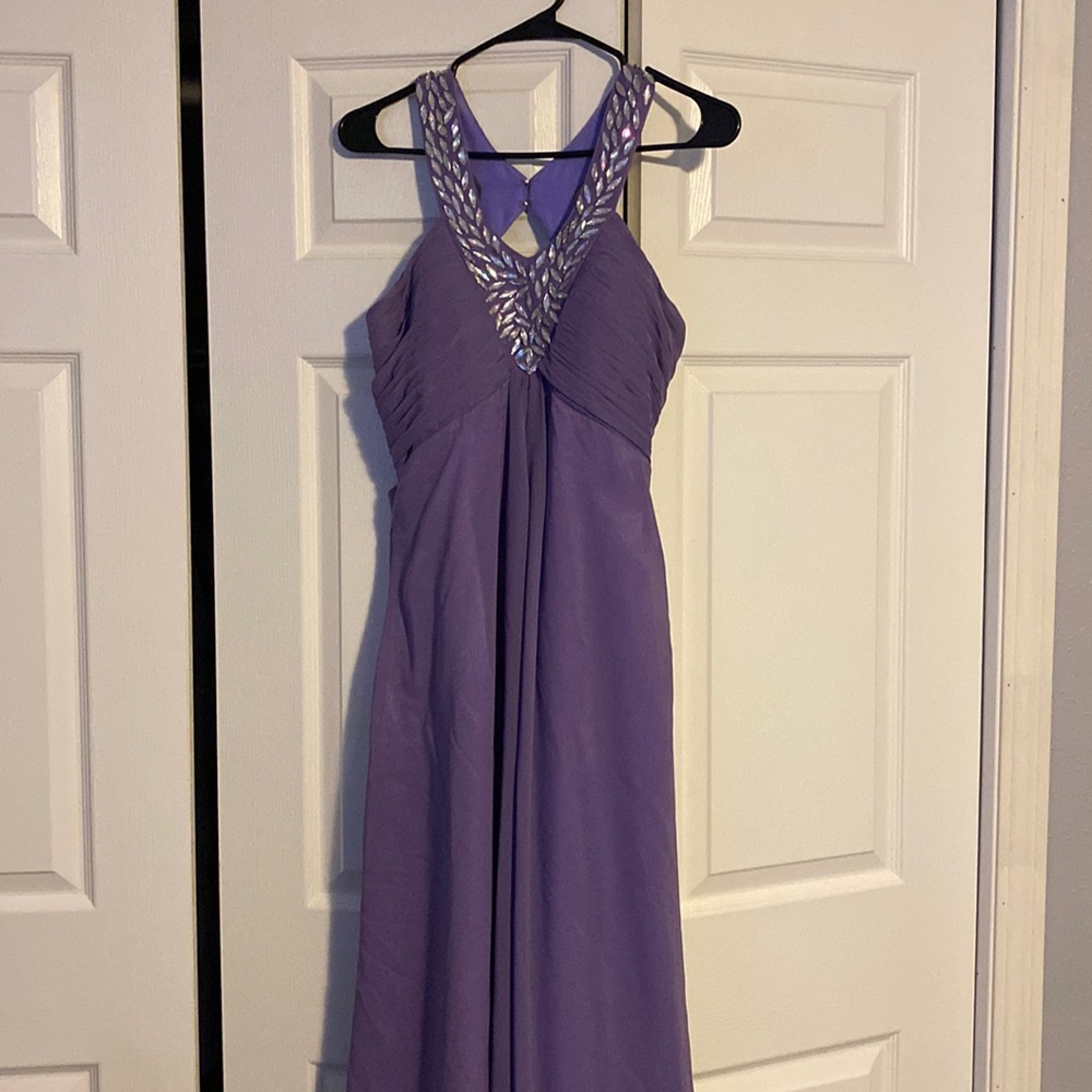 UNKNOWN. Women’s prom dress.